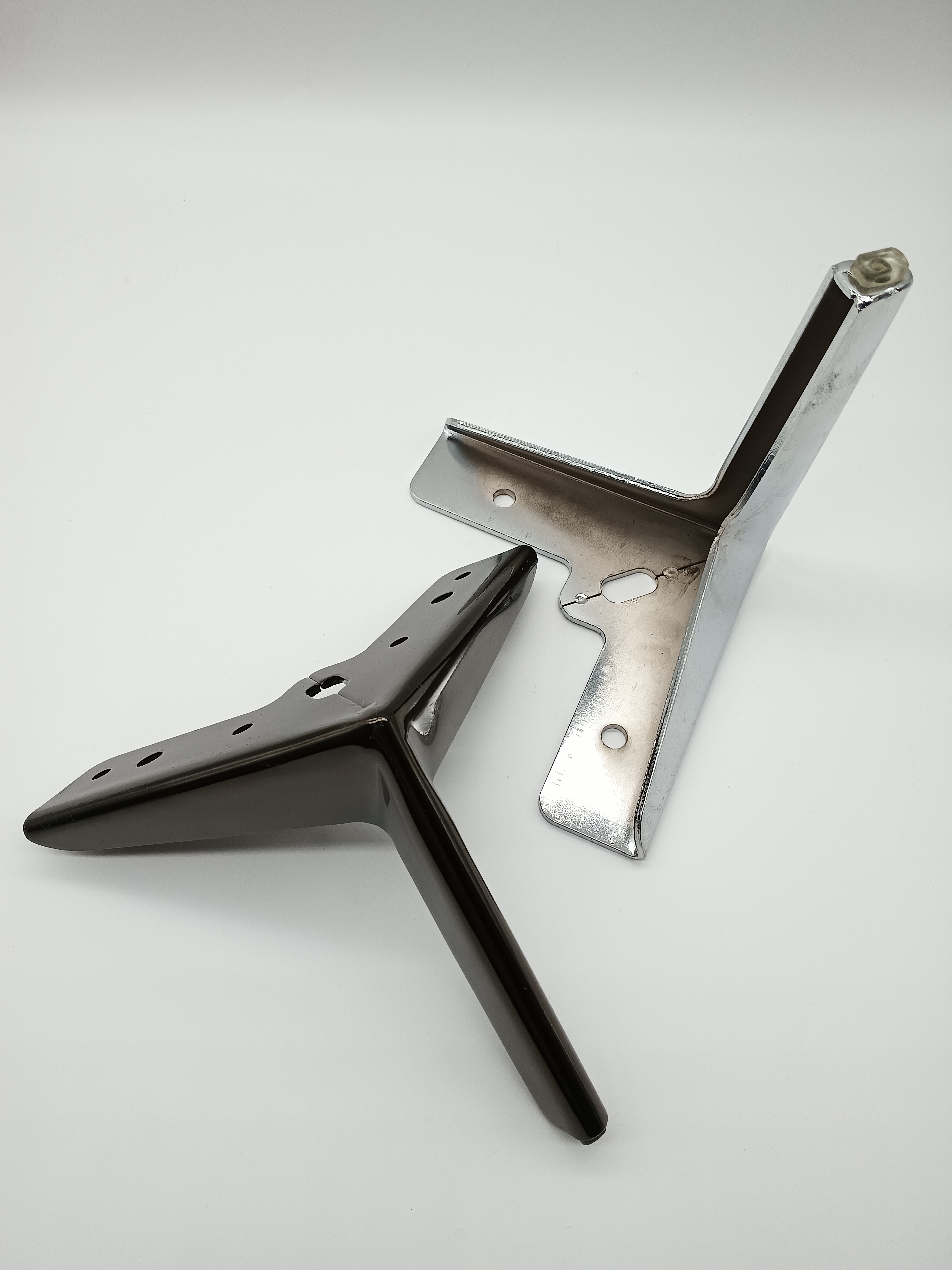 Foshan Factory Industry Accessori hardware in metallo Gambe per divani moderni