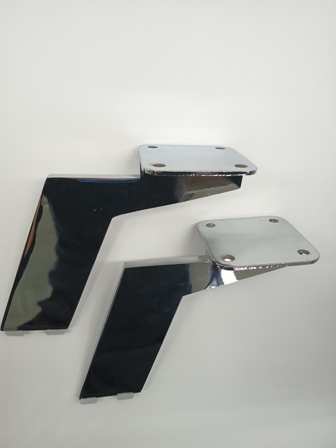 Accessori per mobili personalizzati in fabbrica Gambe di supporto per divani in metallo, ferro e acciaio. Nuove gambe per mobili