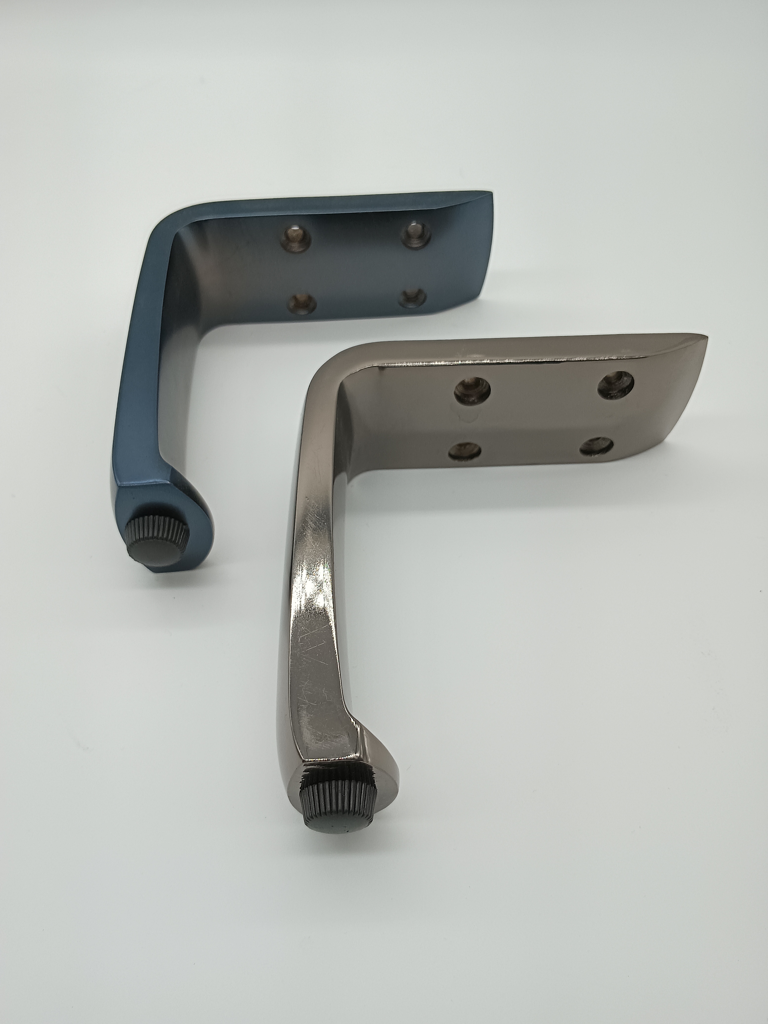 Gambe per divani moderni di lusso affusolati Armadietto da letto cromato dorato Supporto per mobili in metallo Piedini in acciaio per letti e divani Materiale in ferro