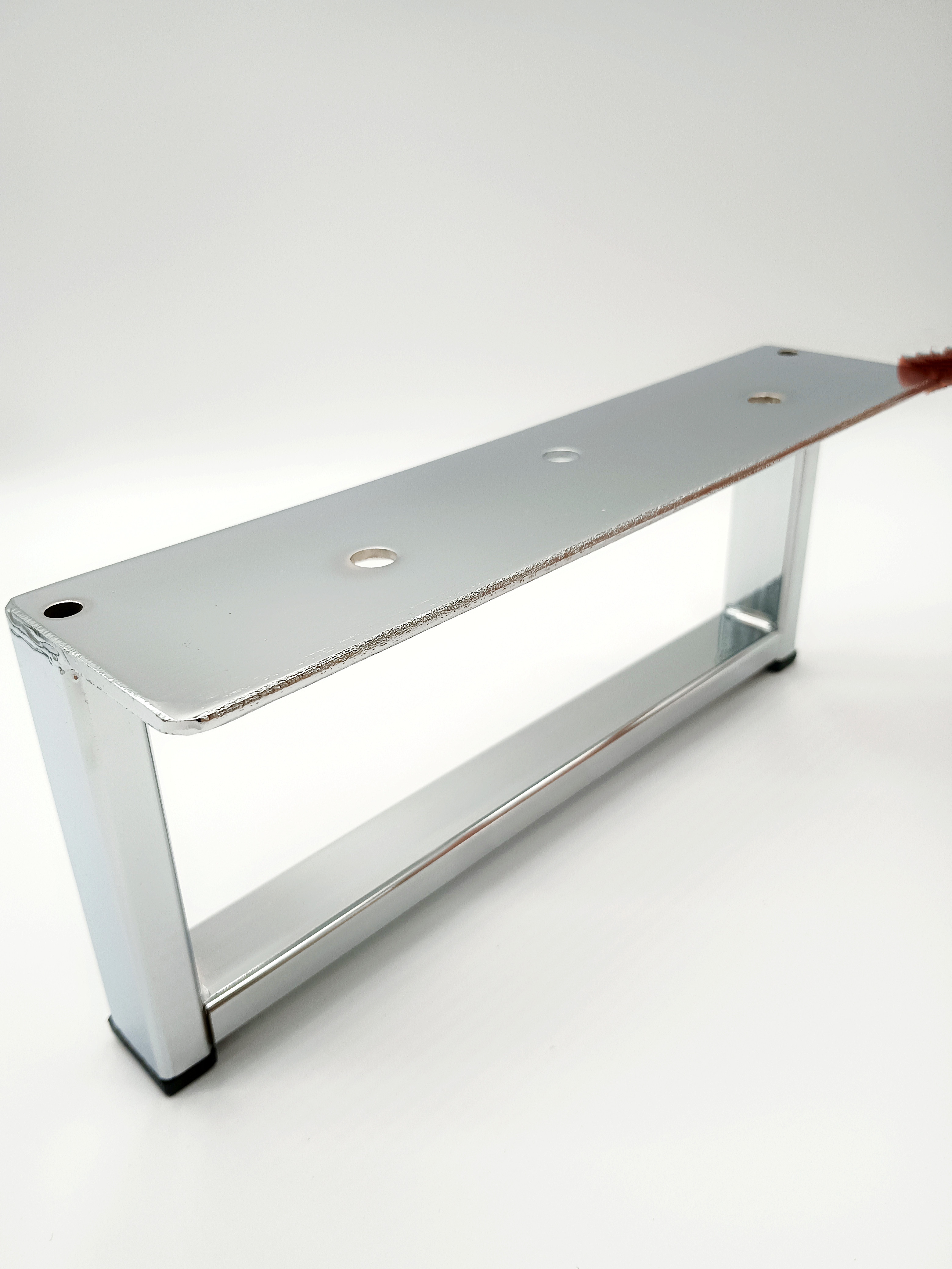 Gamba per divano in metallo resistente dal design moderno, piedini per mobili decorativi, gamba in ferro