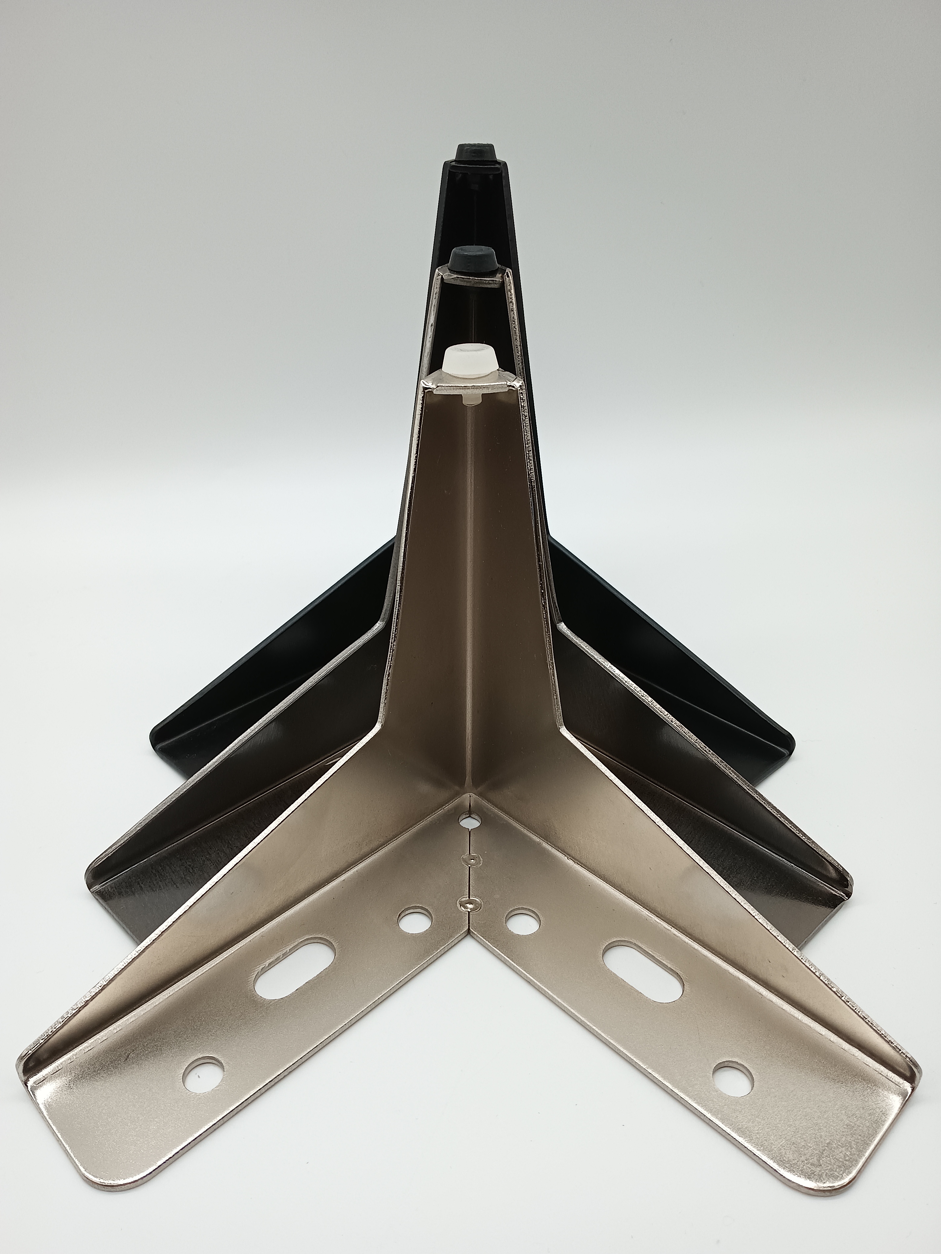 Gambe per divani per armadietti per mobili in metallo cromato di lusso personalizzato in fabbrica