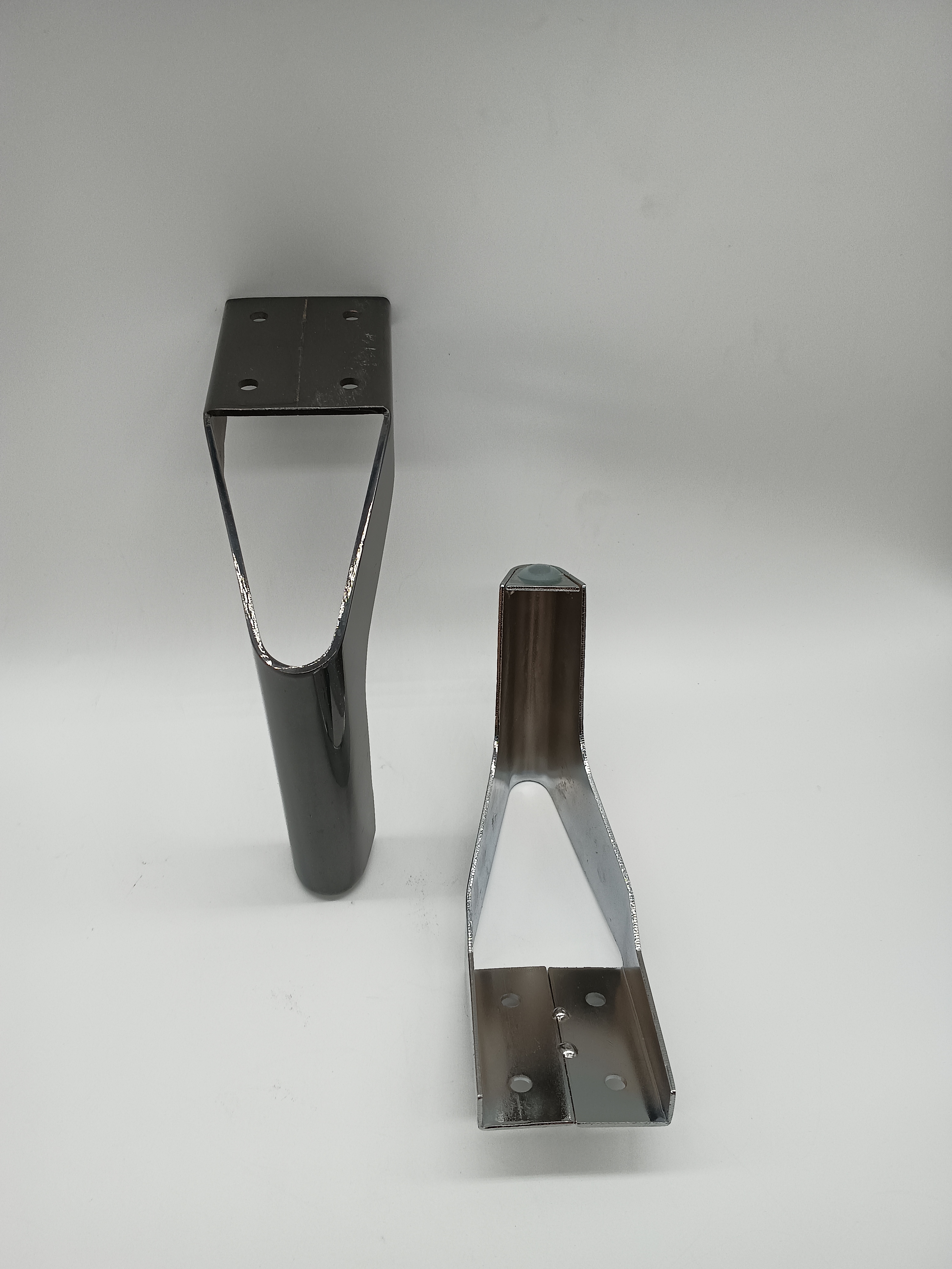 Gambe per divani di lusso per mobili affusolati moderni in metallo personalizzati in fabbrica